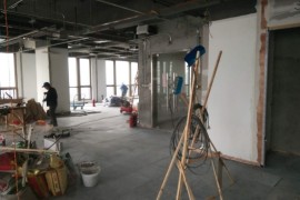 深圳裝修公司-康藍(lán)建設(shè)案例，走進(jìn)建活貿(mào)易裝修現(xiàn)場